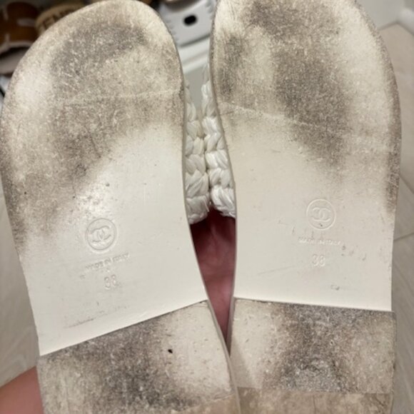 CHANEL Slides - Picture 9 of 12